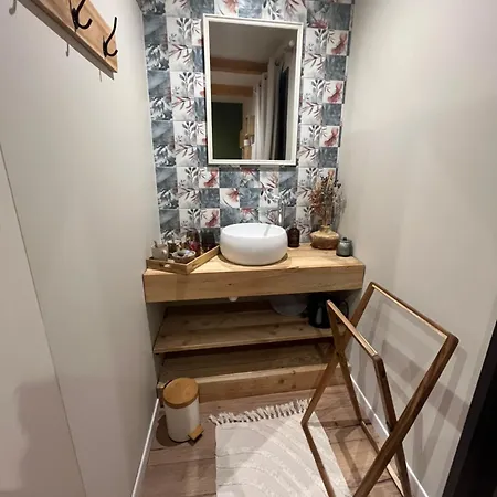 Privee Chez Particulier Apartment Sermoyer