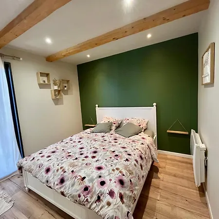 Privee Chez Particulier Apartment *